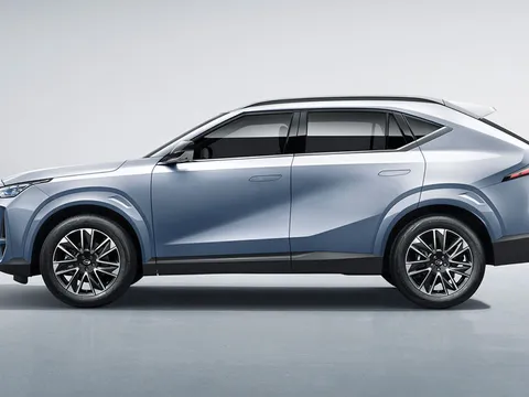 Đối thủ đáng gờm của Honda CR-V: Công suất 177 mã lực, trang bị tiên tiến, giá hơn 400 triệu đồng