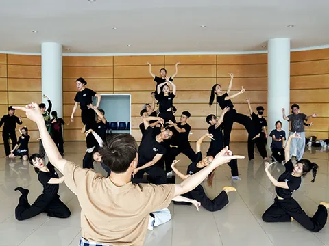 Nhà hát Trưng Vương thực hiện nhiều chương trình hấp dẫn kỷ niệm 50 năm Ngày giải phóng Đà Nẵng