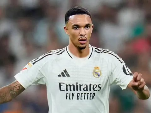 Real đạt thoả thuận chiêu mộ Alexander-Arnold