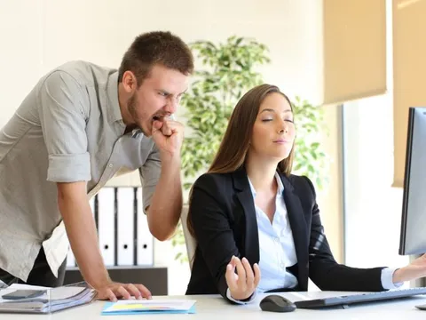 Mẹo đối phó với 'người độc hại' nơi chốn đông người, 4 chiến thuật khéo léo và hiệu quả