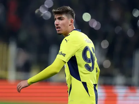 Man Utd quyết giành ‘Raphael Varane mới’ với Bayern