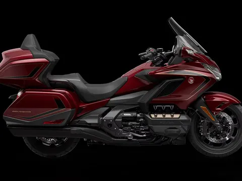 Top 10 môtô touring đáng mua nhất năm 2025: Honda Gold Wing đứng đầu