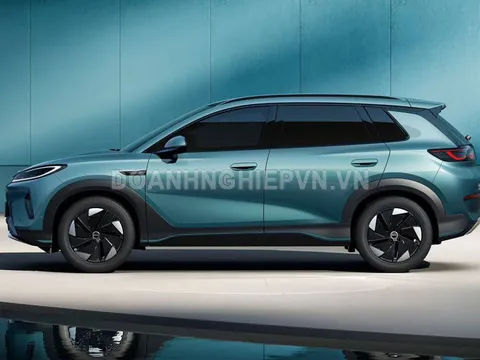 SUV hạng C công suất 215 mã lực, trang bị tủ lạnh, giá ngang Hyundai Grand i10