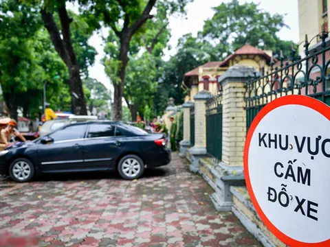 Lỗi đậu xe trên vỉa hè bị phạt bao nhiêu?