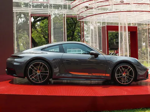 Chi tiết Porsche 911 2025 vừa ra mắt tại Việt Nam, giá cao nhất 16,86 tỷ đồng