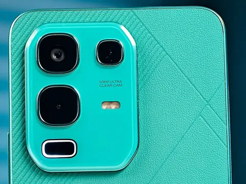 Smartphone ‘nồi đồng cối đá’, RAM 8GB, pin 5.500mAh, giá hơn 3 triệu đồng