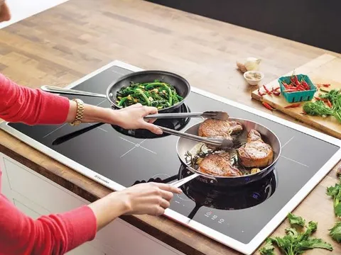 Nếu bạn còn mắc những sai lầm này khi dùng bếp điện nấu ăn thì đừng trách vì sao hóa đơn tiền điện lại tăng cao
