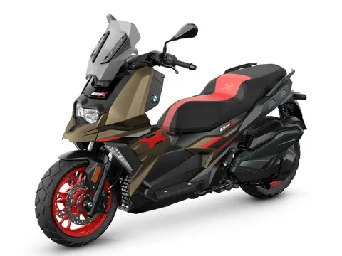 Top 10 xe tay ga 300-400 phân khối tốt nhất năm 2025: Honda SH vắng bóng