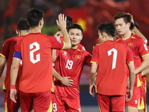 ĐT Việt Nam sắp chào đón "làn sóng" cầu thủ nhập tịch và Việt kiều?