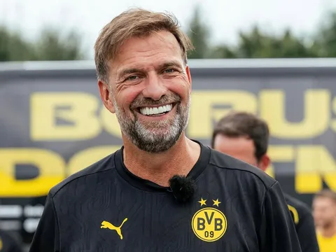 HLV Klopp đàm phán gia nhập Real, Ancelotti cầm quân cho ĐT Brazil?