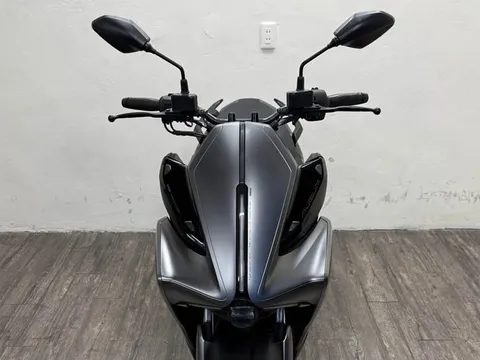 ‘Vua xe tay ga’ Yamaha 155cc, ngập tràn công nghệ, giá dễ tiếp cận