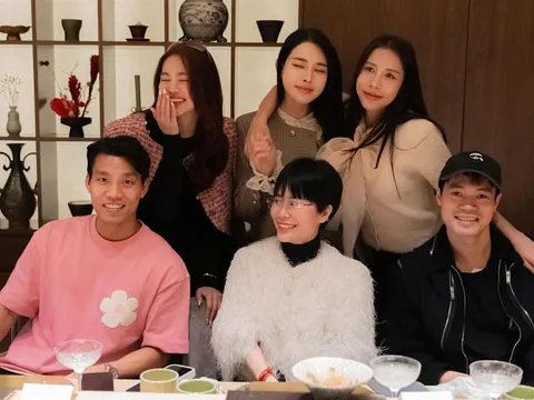 Văn Thanh đeo đồng hồ nửa tỷ đi ‘thả thính’, dân mạng soi ra cả vựa tài sản khủng và bạn gái cực phẩm