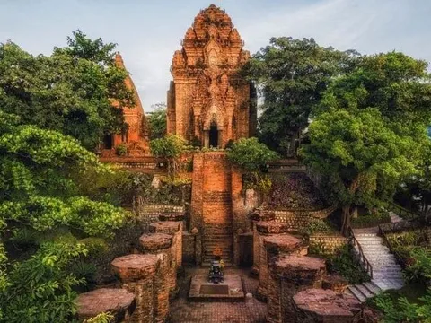 10 điểm đến hấp dẫn nhất khi du lịch Khánh Hòa