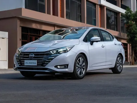 Bảng giá xe Nissan tháng 4/2025: Giảm giá ‘kịch sàn’