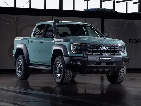 Ford Ranger có thêm phiên bản siêu hầm hố, công nghệ hiện đại, công suất 250 mã lực