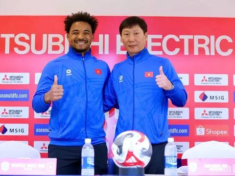 Văn Toàn tái xuất đỉnh cao, HLV Kim Sang-sik gật đầu chọn thay thế Xuân Sơn ở ĐT Việt Nam