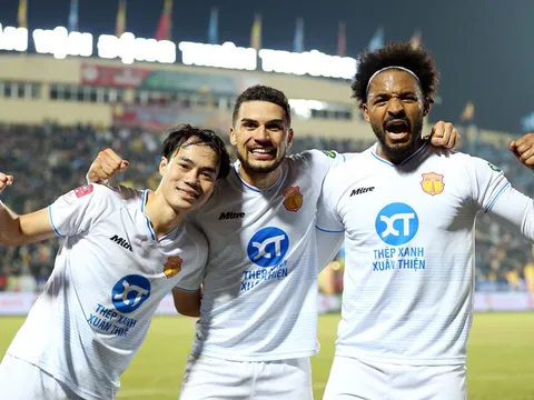 Bạn thân Xuân Son khiến V.League ‘dậy sóng’ với mức lương gây sốc, loạt ông lớn trải thảm đỏ săn đón?