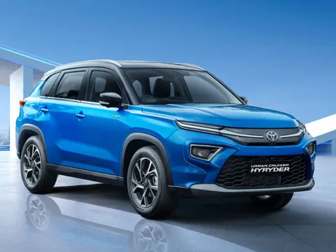 ‘Đàn em’ của Toyota Fortuner ra mắt, giá ngang Kia Morning