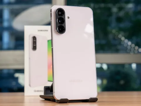 Bảng giá điện thoại Samsung tháng 4/2025: Giảm giá cực hấp dẫn, thêm sản phẩm có thể tạo nên ‘cơn sốt’