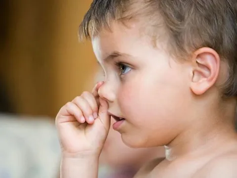 Tại sao chúng ta lại có gỉ mũi?