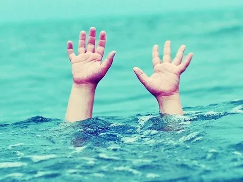 Giải mã hiện tượng người chết đuối thổ huyết khi người thân đến gần: Sự thật dưới góc nhìn y học