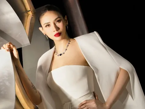 Tái xuất sau sinh, Võ Hoàng Yến gây sốt với nhan sắc nữ thần khi làm giám khảo