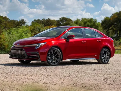 Top 10 xe hybrid tốt nhất năm 2025: Toyota Corolla Hybrid ‘vô đối’