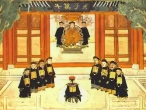 Vì sao ngày xưa khi bị vua ban chết người ta vẫn phải tạ ơn?