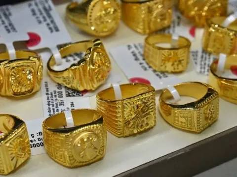 Giá vàng ngày 16/4/2025: SJC lập đỉnh mới, đạt 108 triệu đồng/lượng