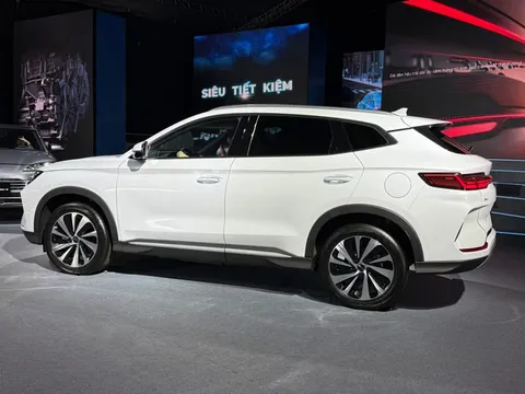 Mazda CX-5 có thêm đối thủ mới tại Việt Nam: Thiết kế ấn tượng, siêu tiết kiệm xăng, giá từ 799 triệu đồng