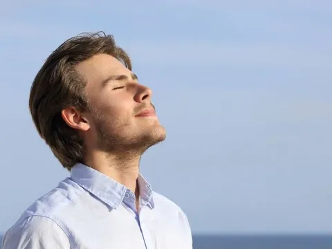 Vì sao không cần để ý, con người vẫn có thể thở đều đặn?