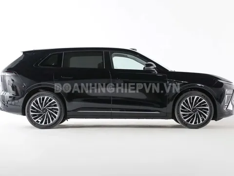 SUV dài hơn 4,9 mét, công suất 469 mã lực, siêu tiết kiệm xăng, công nghệ ‘đỉnh nóc’, giá ngang Toyota Yaris Cross