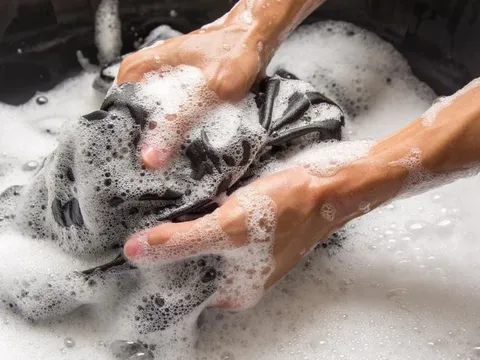 Không có xà phòng thì người xưa giặt quần áo bằng gì?