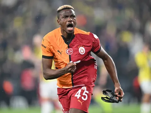 Victor Osimhen sắp gia nhập Man United với giá rẻ mạt