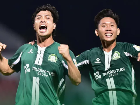 Công Phượng tỏa sáng rực rỡ, đập tan hoài nghi và khiến HLV Kim Sang-sik phải "cân não" trước đợt tập trung ĐT Việt Nam