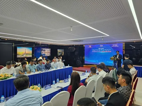 Gỡ 'vướng' cho chứng chỉ hành nghề môi giới bất động sản