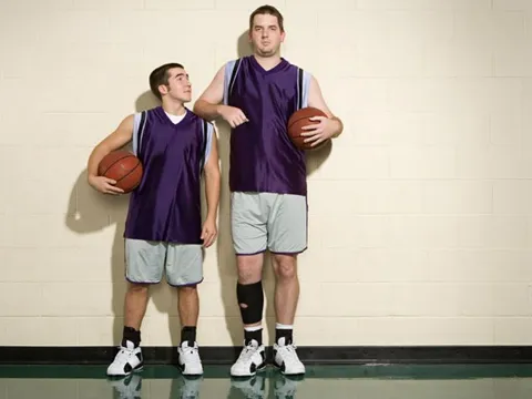 Người nhỏ con và to con ai sẽ nhanh già hơn?