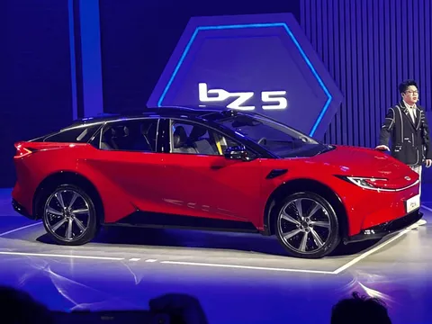 Toyota giới thiệu xe gầm cao hoàn toàn mới: Công suất 268 mã lực, thiết kế ấn tượng, giá hơn 460 triệu đồng