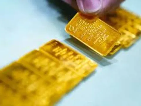 Giá vàng ngày 23/4: SJC lập đỉnh mới, đạt mức 124 triệu đồng/lượng
