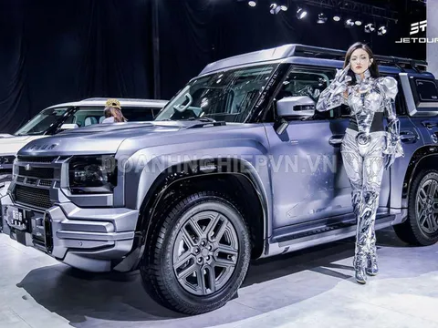 Xe gầm cao siêu hầm hố, công suất 254 mã lực, giá ngang Mitsubishi Xforce