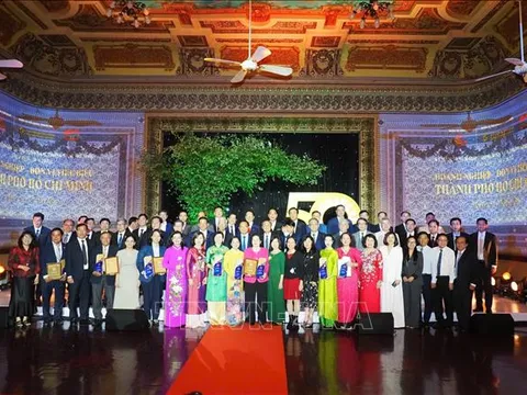 Doanh nghiệp tiêu biểu của đầu tàu kinh tế - Bài 1: Khát vọng vươn mình