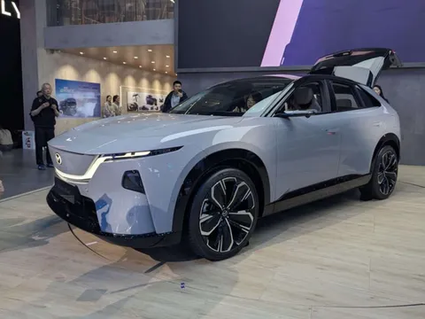 SUV hoàn toàn mới của Mazda đạt lượng đơn đặt hàng đáng kinh ngạc sau khi ra mắt 