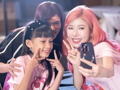 “Độc lạ” họp fan của Trang Pháp: fan nhí được bố mẹ đưa đến gặp thần tượng