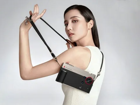 Smartphone chuyên nhiếp ảnh, màn hình OLED 144Hz, chip Snapdragon 8 Elite, RAM 24GB, pin 6.600mAh, giá hơn 16 triệu đồng, ‘đe nẹt’ iPhone 16 Pro Max, Samsung Galaxy S25 Ultra