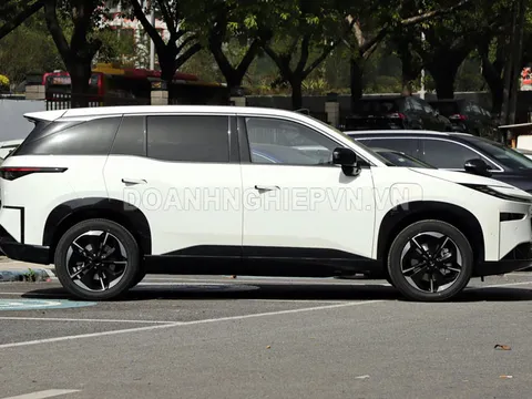 SUV hoàn toàn mới của Toyota ‘gây sốt’ nhờ thiết kế đẹp, công suất 224 mã lực, giá chưa tới 400 triệu đồng