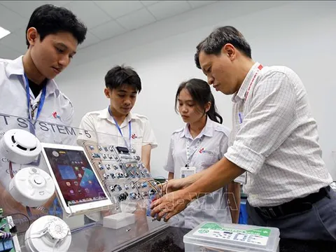 Trung tâm đào tạo nhân lực chất lượng cao - Bài cuối: Thúc đẩy nghiên cứu, phát triển khoa học - công nghệ