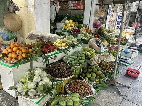 Giá rau củ quả, thực phẩm ngày nghỉ Lễ 30/4 - 1/5 ổn định, sức mua giảm mạnh