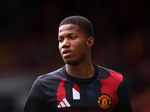 Man Utd để thua Brentford, ‘thần đồng’ 17 tuổi vẫn lập kỷ lục vô tiền khoáng hậu