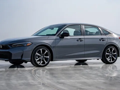 Top 10 xe hơi sử dụng hộp số sàn tốt nhất năm 2025: Honda Civic góp mặt