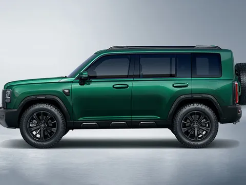 SUV địa hình dài 4,8 mét, thiết kế hầm hố, công suất 235 mã lực, giá ‘hạt dẻ’